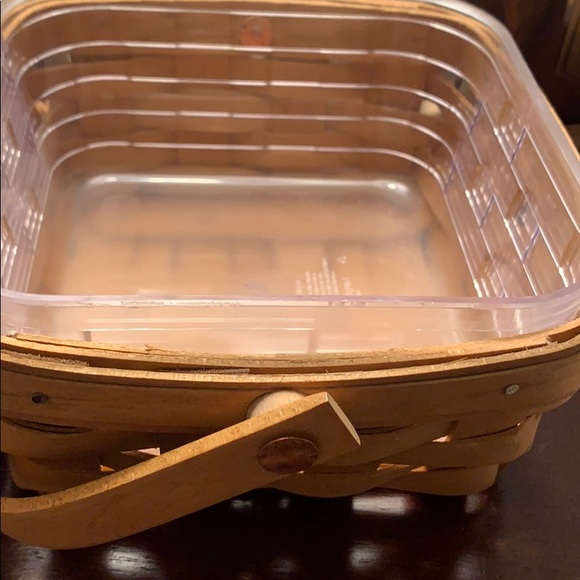 Longaberger square basket with handle and liner - Picture 6 of 6